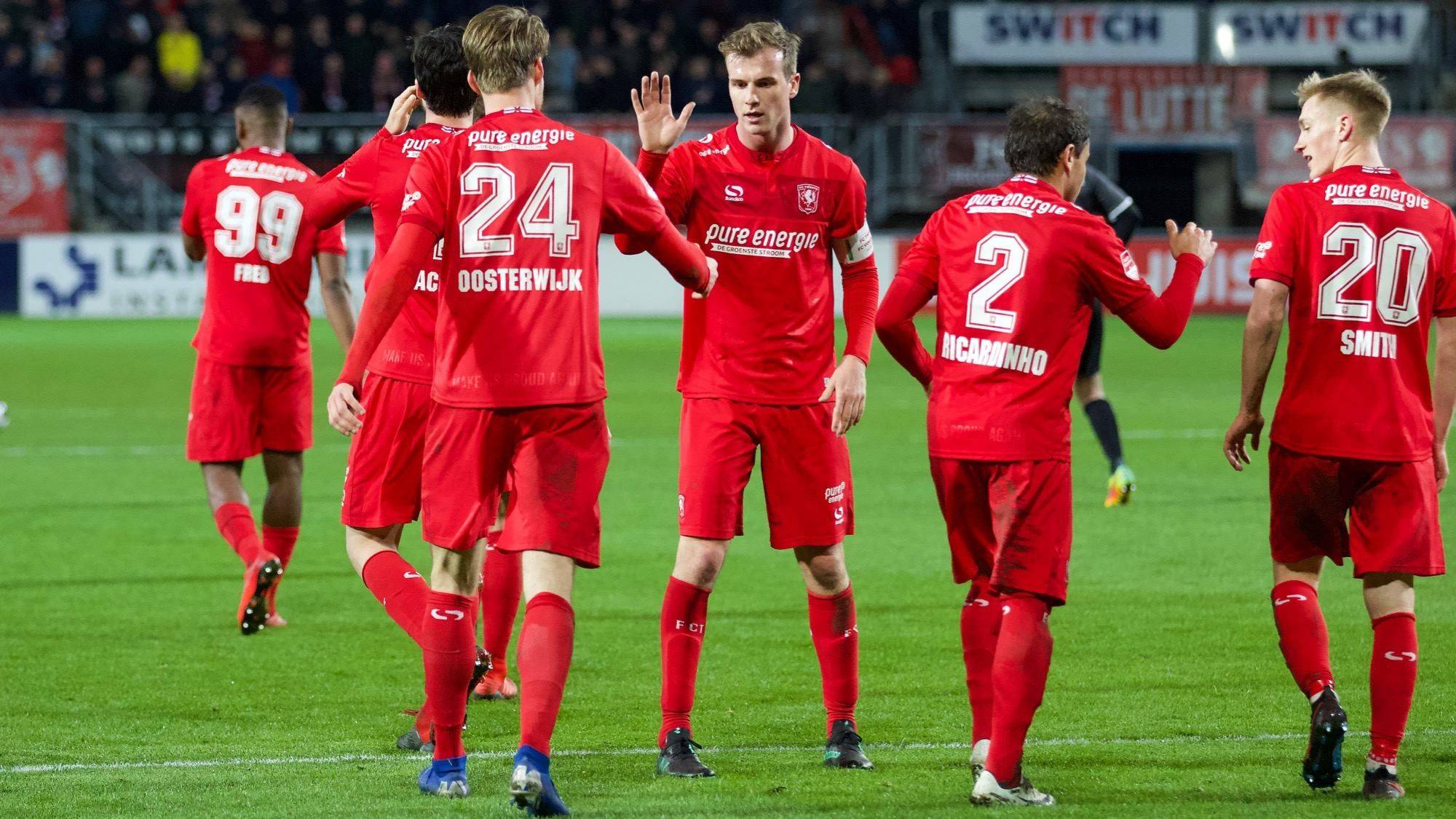 英超赛场上 英超赛场上