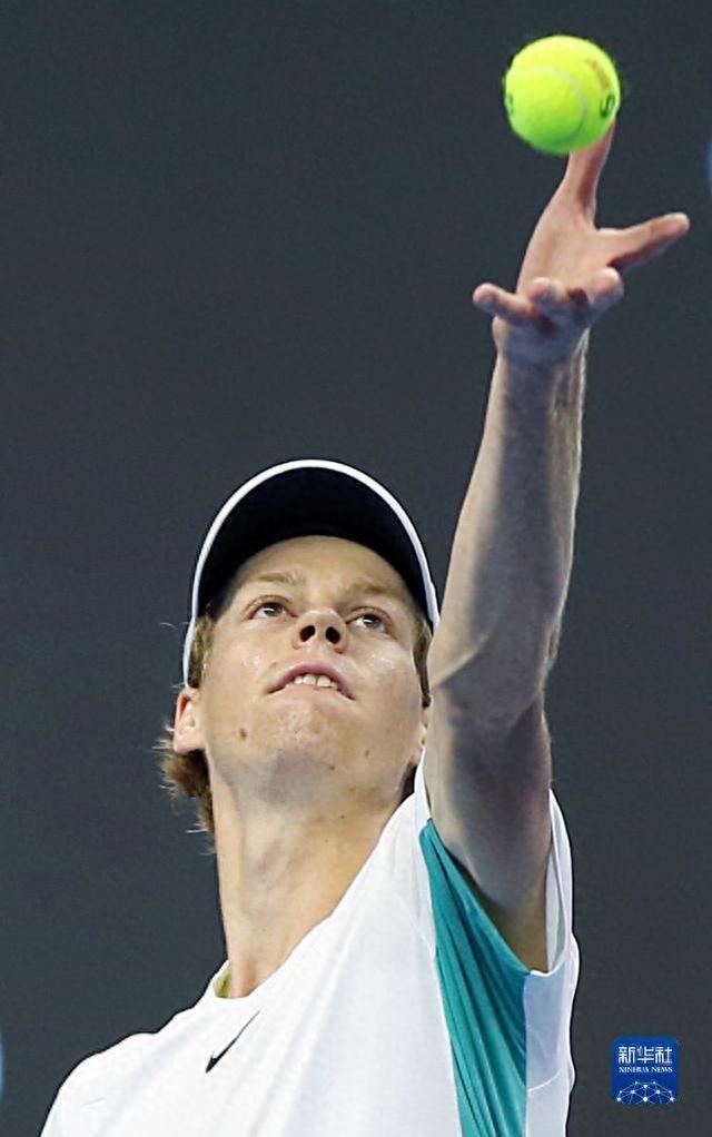 著的团队提 著的团队提