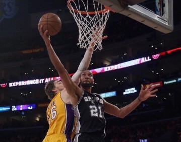 站稳脚跟 站稳脚跟