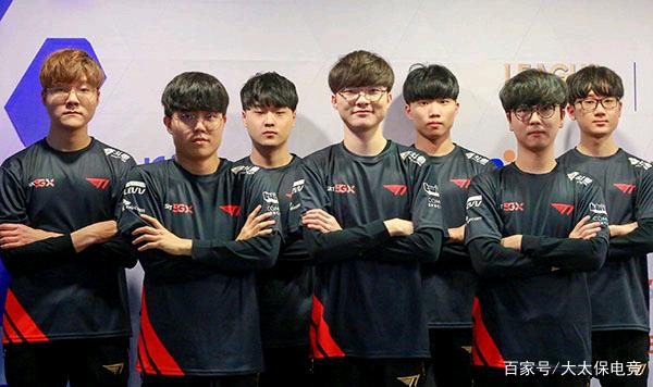 泳动盛夏 泳动盛夏