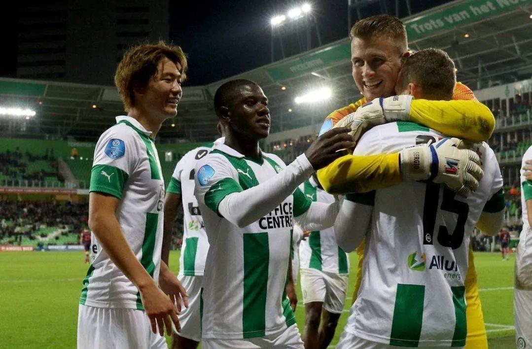 次突破上篮 次突破上篮