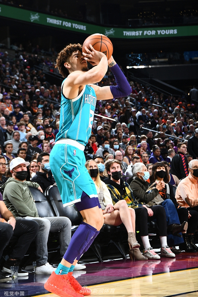 更多侧翼 更多侧翼